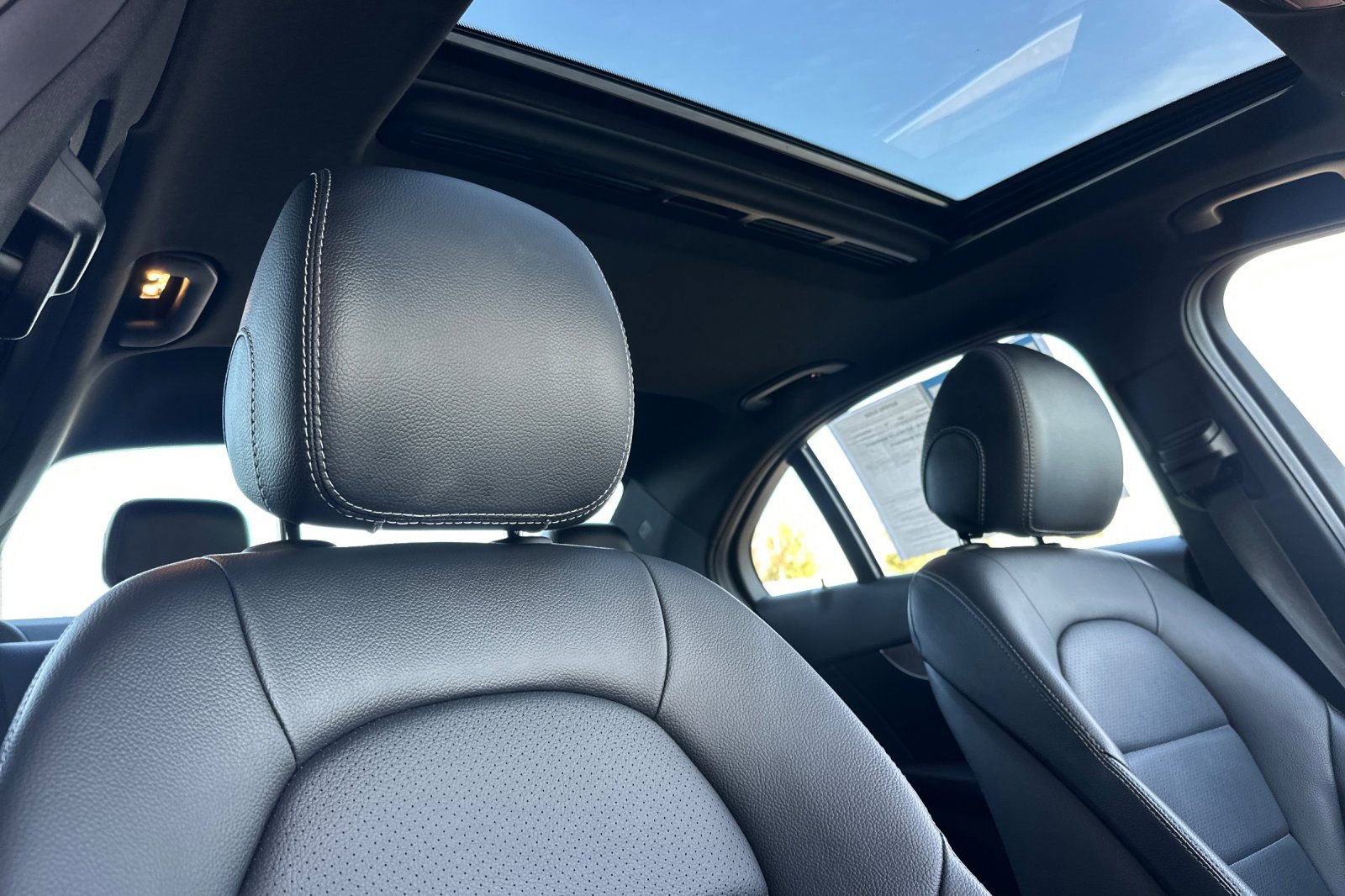 Used 2019 Mercedes-Benz C 300 4MATIC Sedan image 16