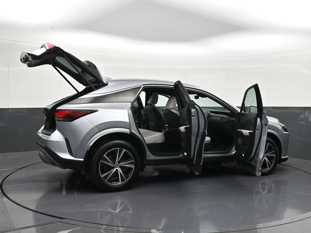 Used 2023 Lexus RX 350 Premium w/ Accessory Package AWD/4WD image 39