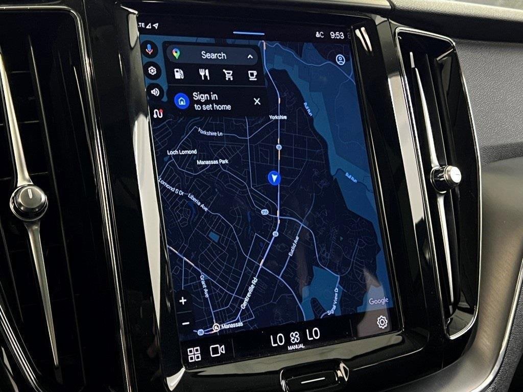 Used 2022 Volvo XC60 B5 Momentum image 28