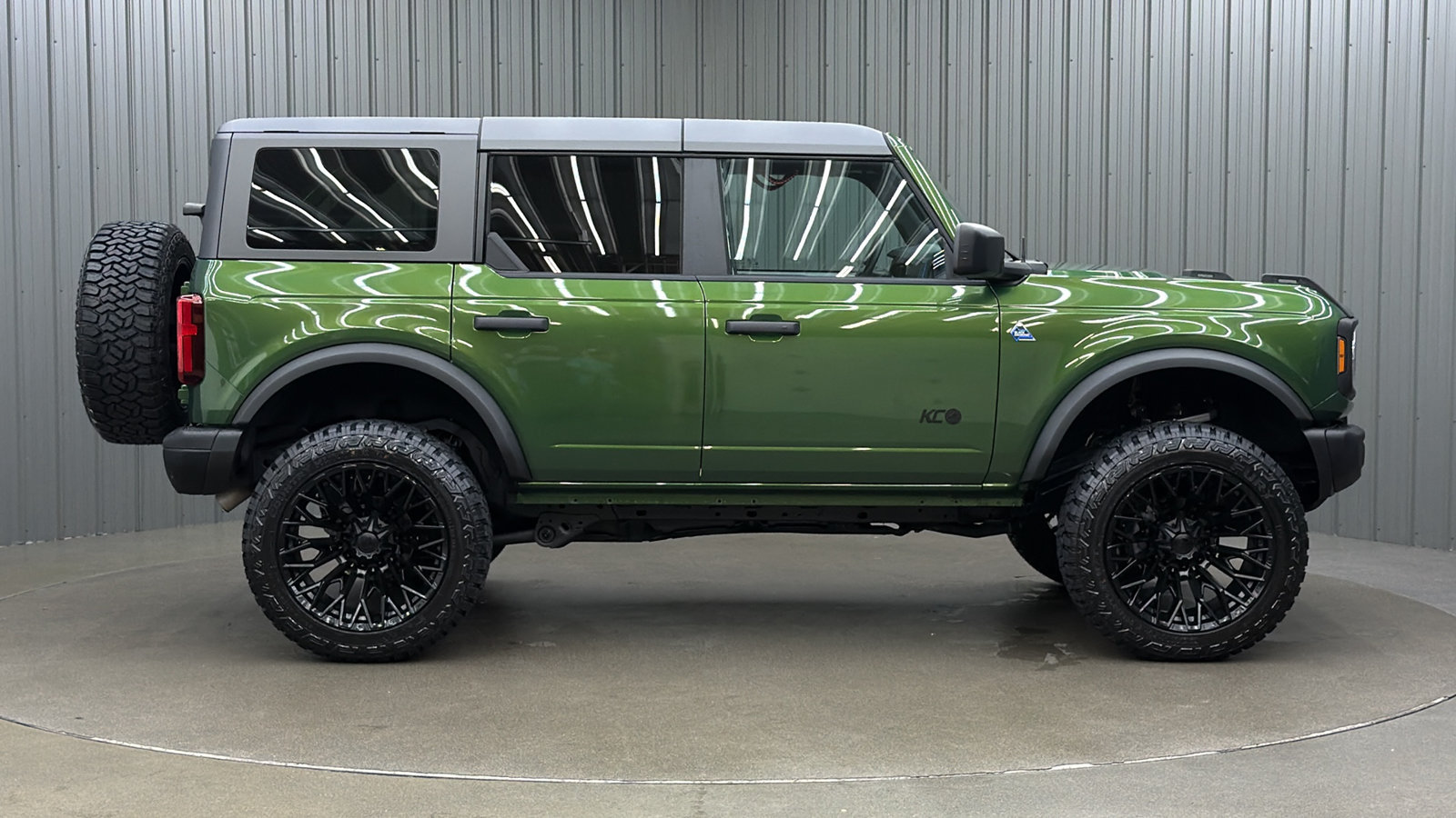 Used 2024 Ford Bronco Black Diamond AWD/4WD image 6