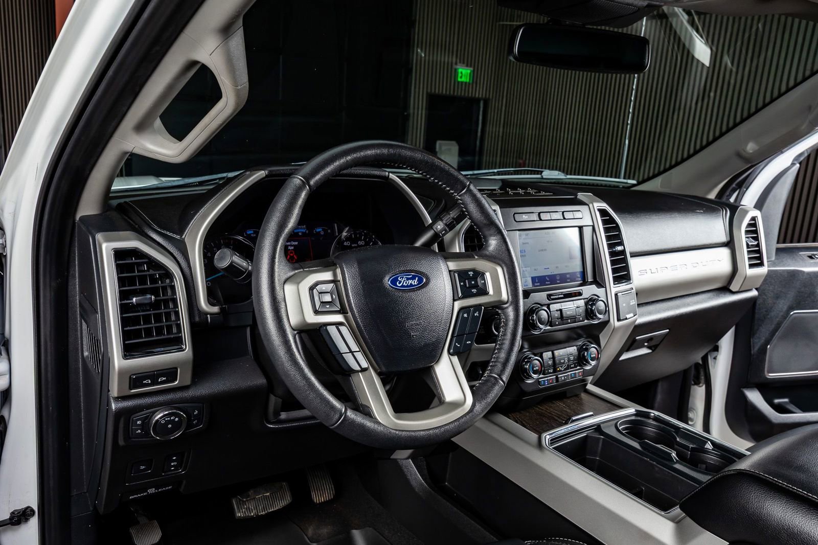 Used 2020 Ford F250 Lariat image 16