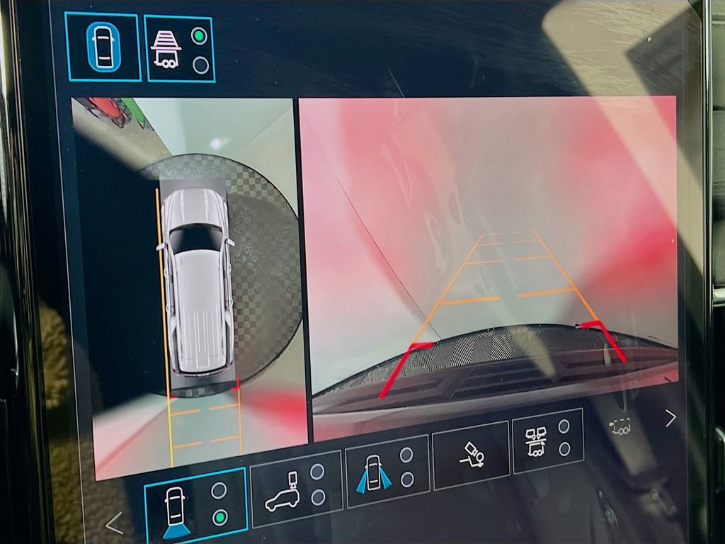 New 2026 GMC Yukon XL Denali w/ Denali Reserve Package image 11