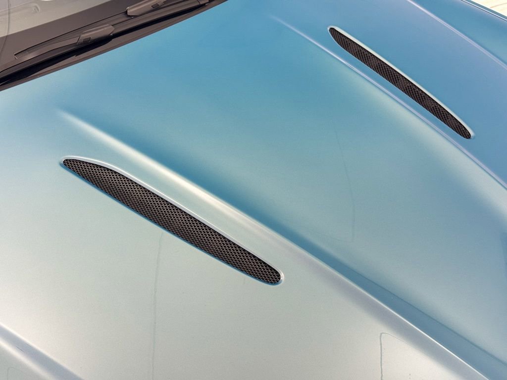 New 2026 Aston Martin V8 Vantage Roadster image 21