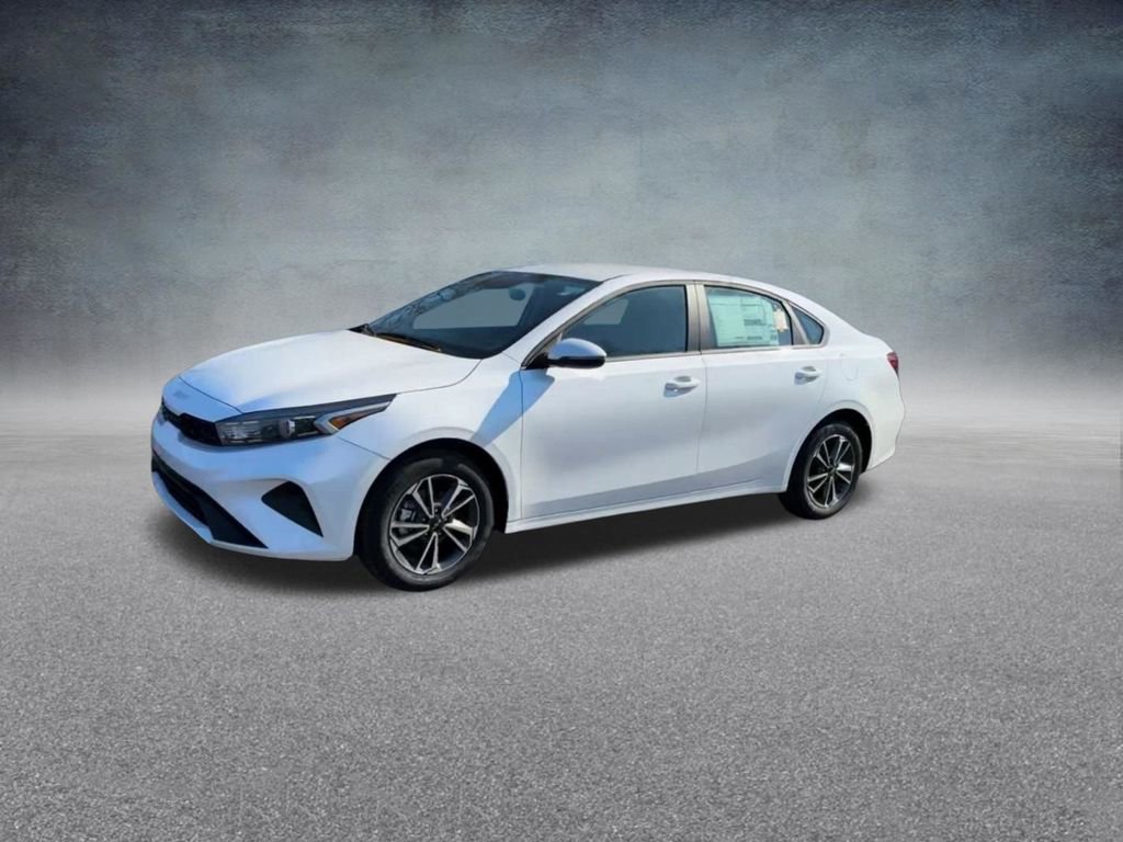 Used 2024 Kia Forte LXS w/ LXS Technology Package FWD image 9
