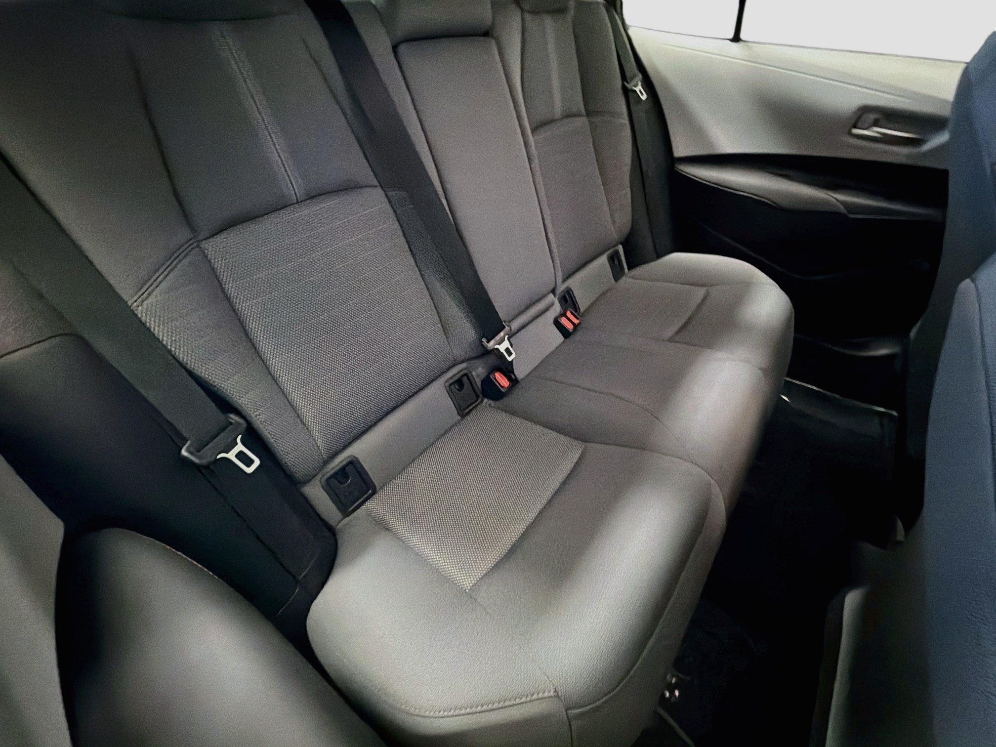 Used 2025 Toyota Corolla SE FWD image 13