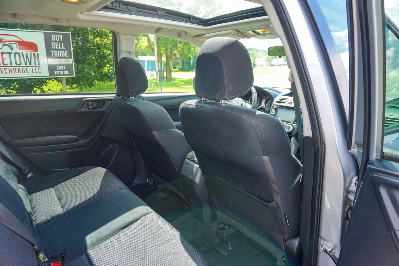 Used 2017 Subaru Forester 2.5i Premium w/ All-Weather Package AWD/4WD image 24