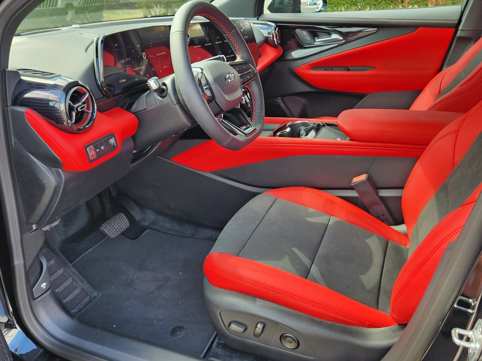 New 2026 Chevrolet Blazer EV RS image 5