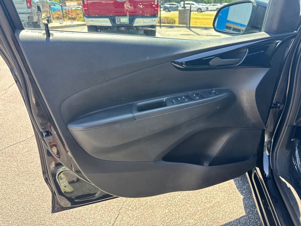 Used 2019 Chevrolet Spark LT image 11