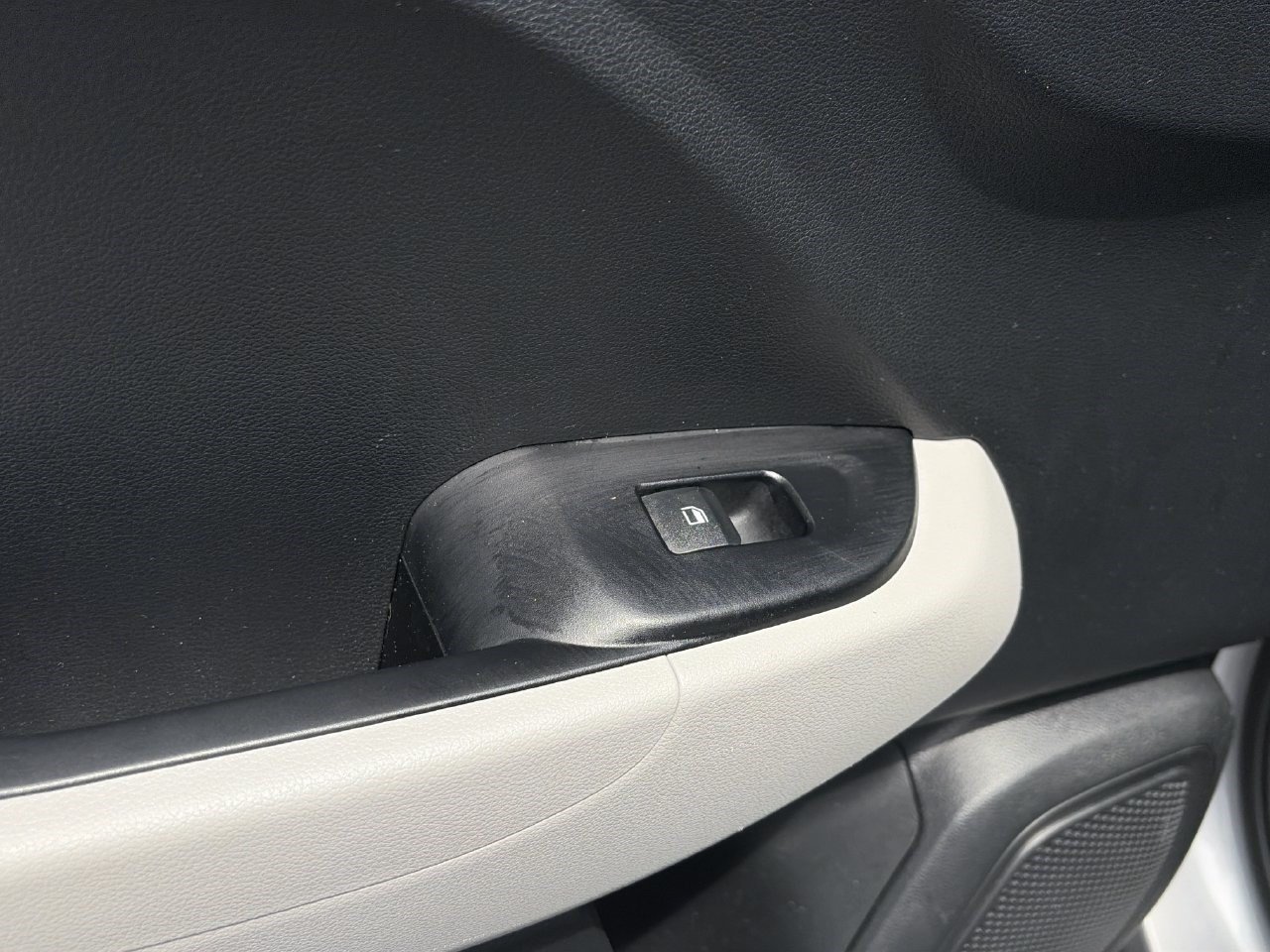 Used 2026 Hyundai Venue SEL FWD image 21