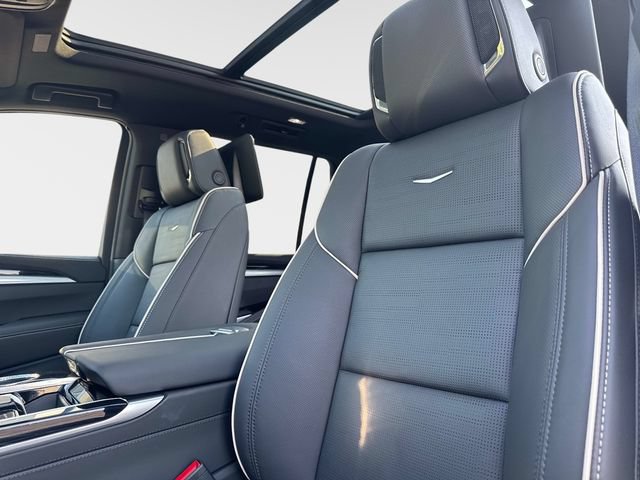 New 2026 Cadillac Escalade Sport w/ Touring Package AWD/4WD image 24