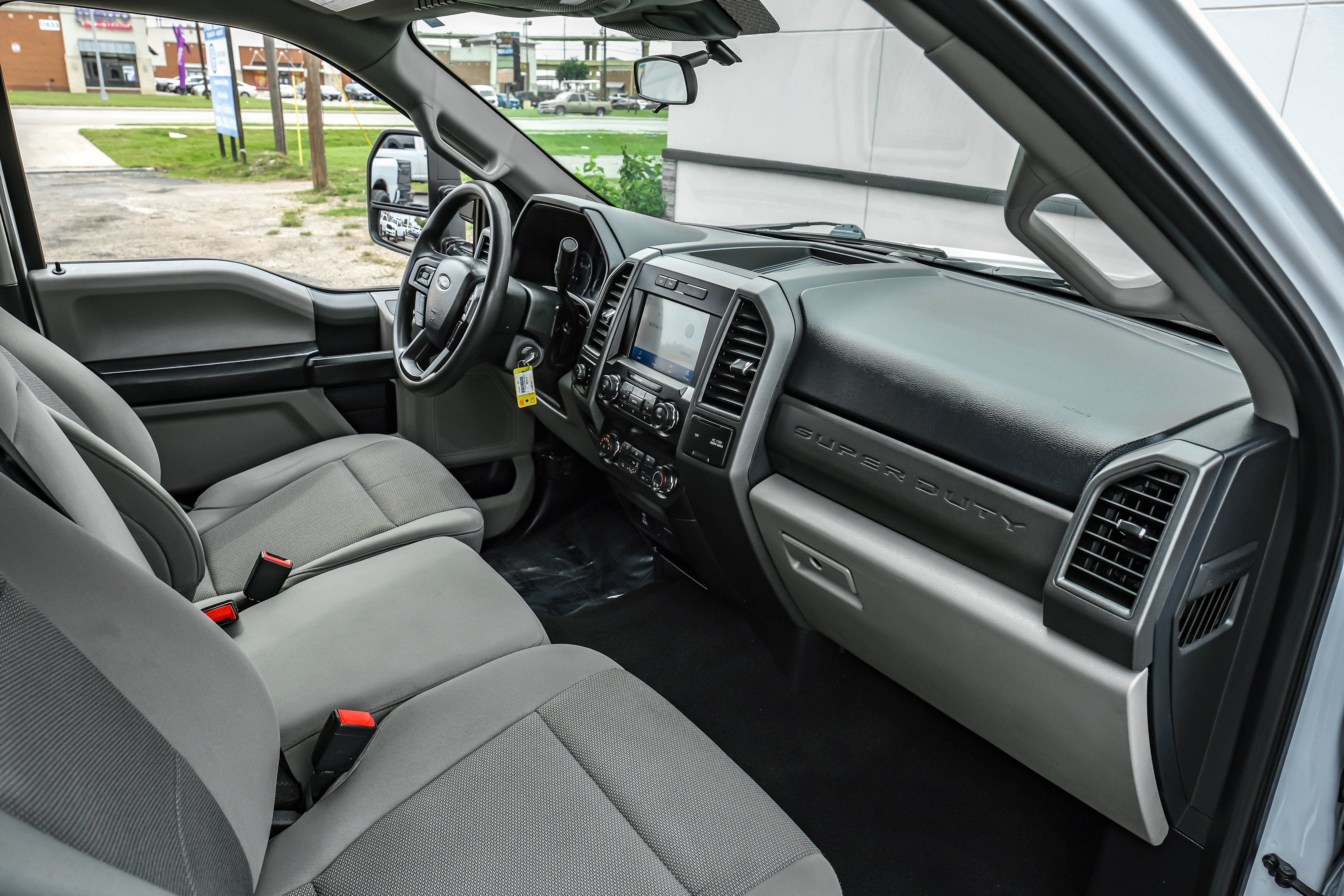 Used 2021 Ford F250 XL w/ STX Appearance Package AWD/4WD image 13