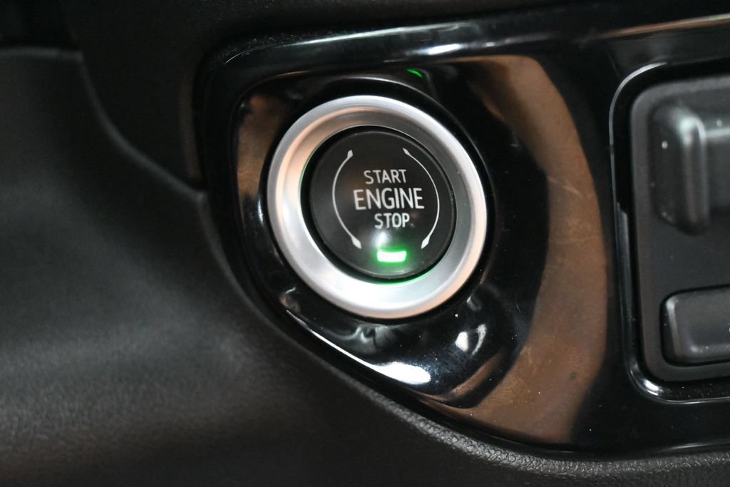 Used 2022 Chevrolet Silverado 1500 LTZ RWD image 36