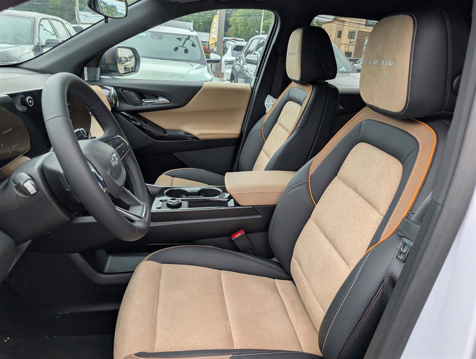 New 2026 Chevrolet Equinox ACTIV w/ Convenience Package III image 13