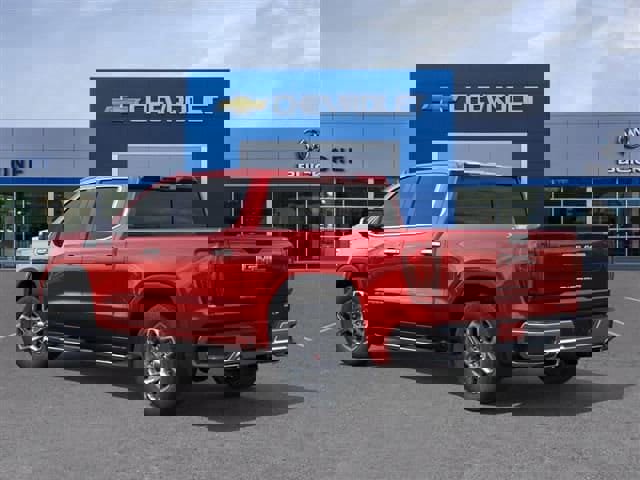 New 2026 GMC Sierra 1500 SLT image 3