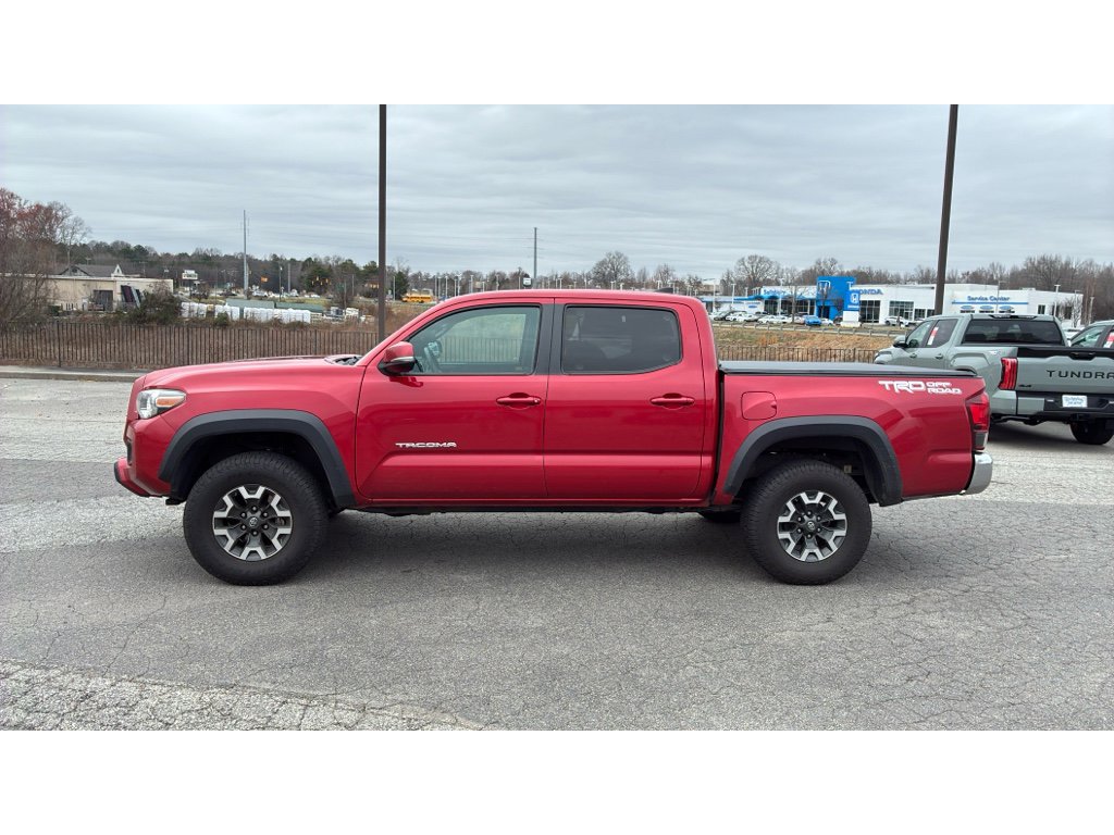 Used 2019 Toyota Tacoma TRD Off-Road image 4