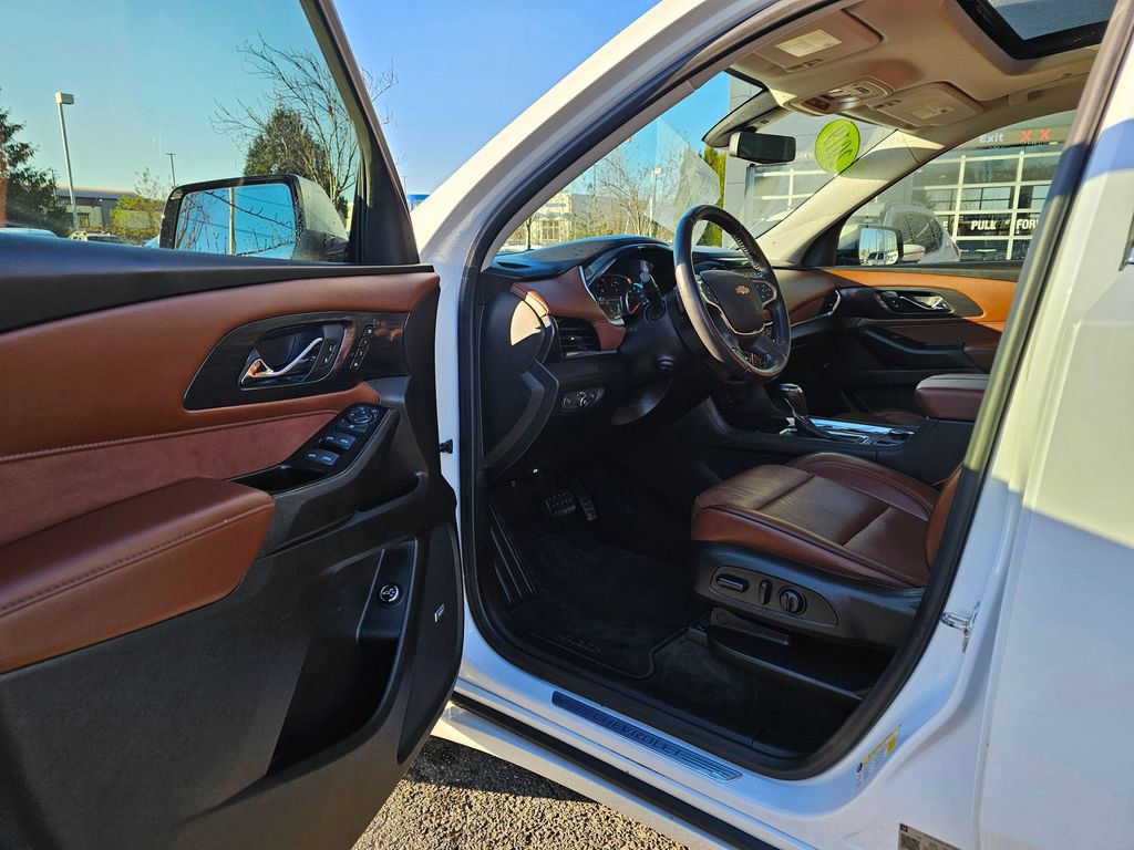 Used 2019 Chevrolet Traverse High Country image 16