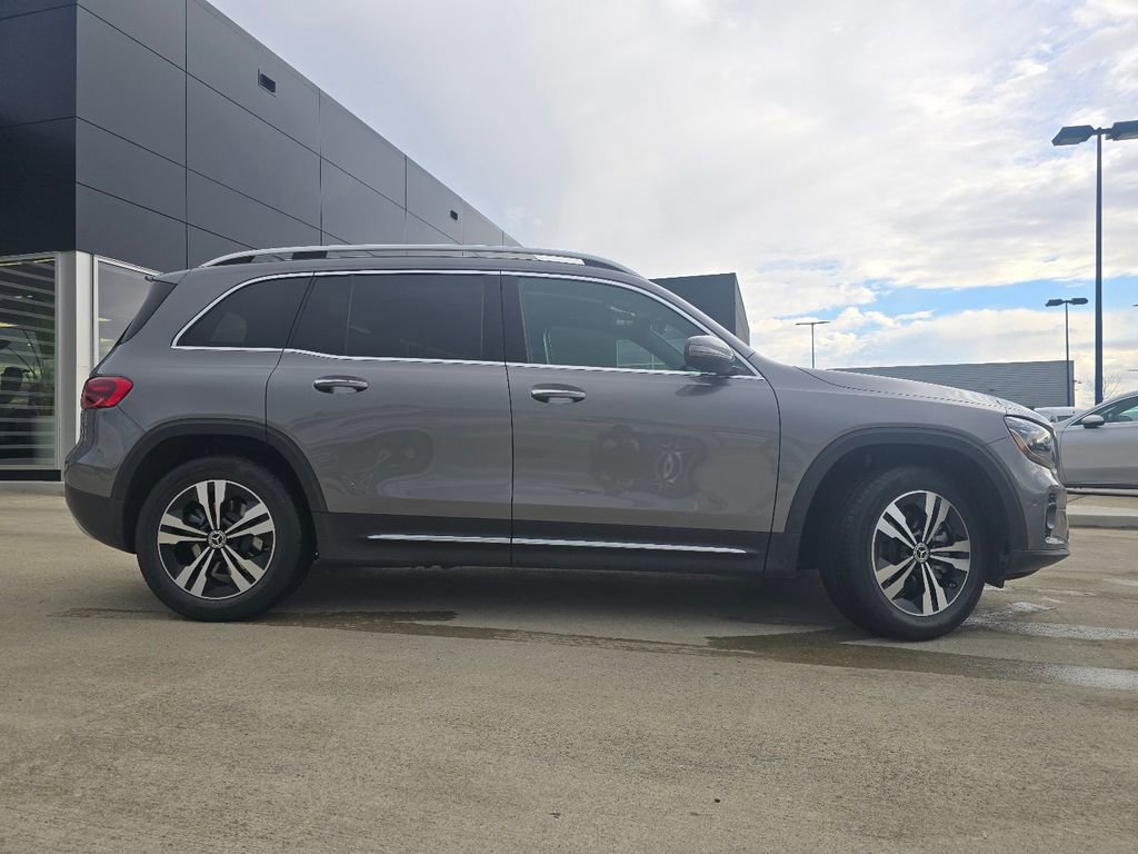 Certified 2025 Mercedes-Benz GLB 250 4MATIC image 17