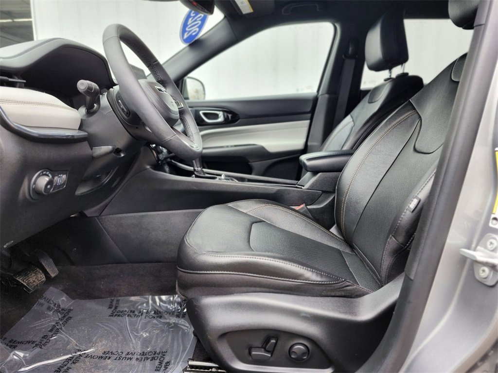 Used 2023 Jeep Compass Limited w/ Elite Group image 16