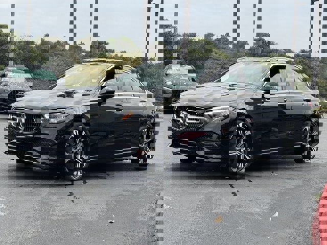 Used 2024 Mercedes-Benz C 300 Sedan image 4