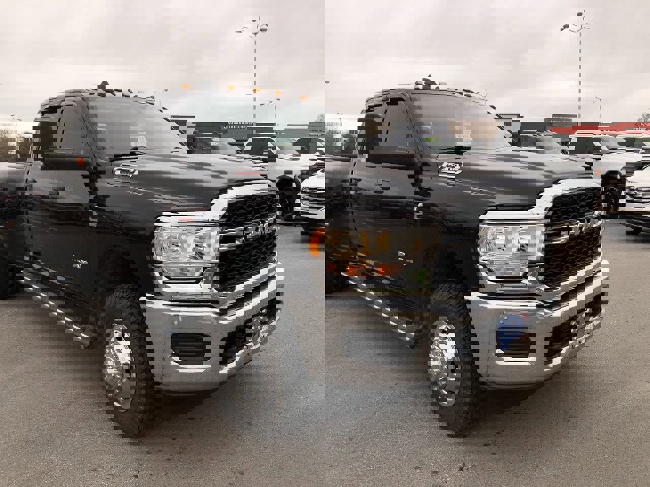 Used 2022 RAM 3500 Tradesman image 7