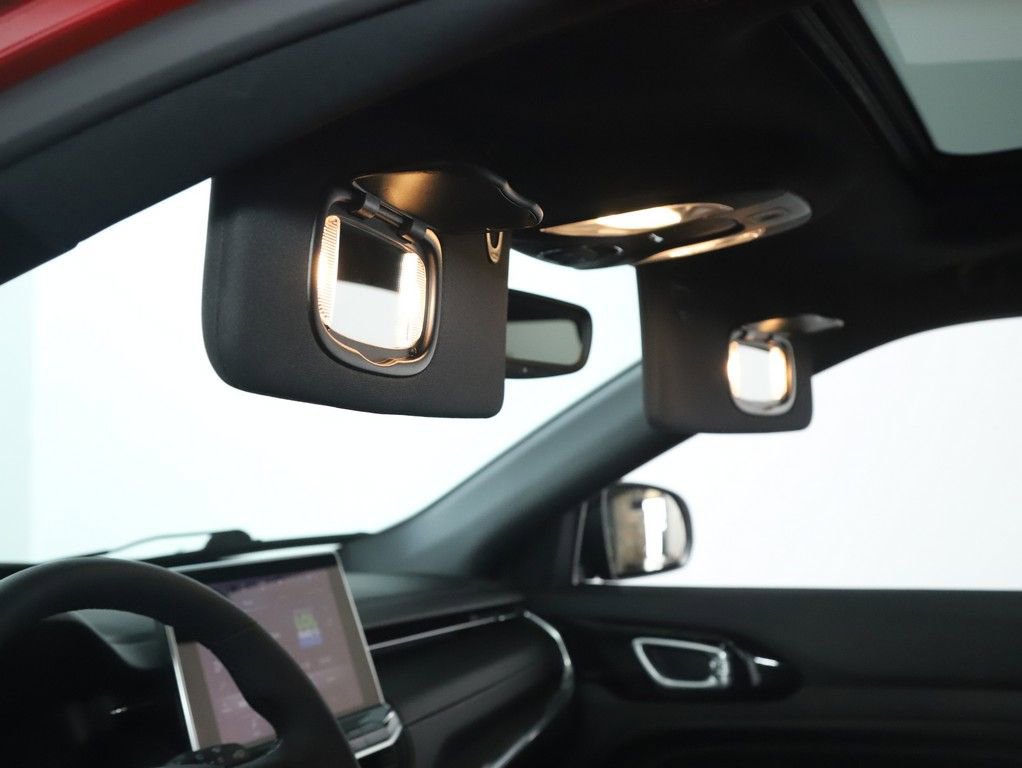 Used 2024 Jeep Compass Limited w/ High Altitude Package image 20