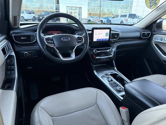 Certified 2021 Ford Explorer Limited w/ Equipment Group 301A image 15