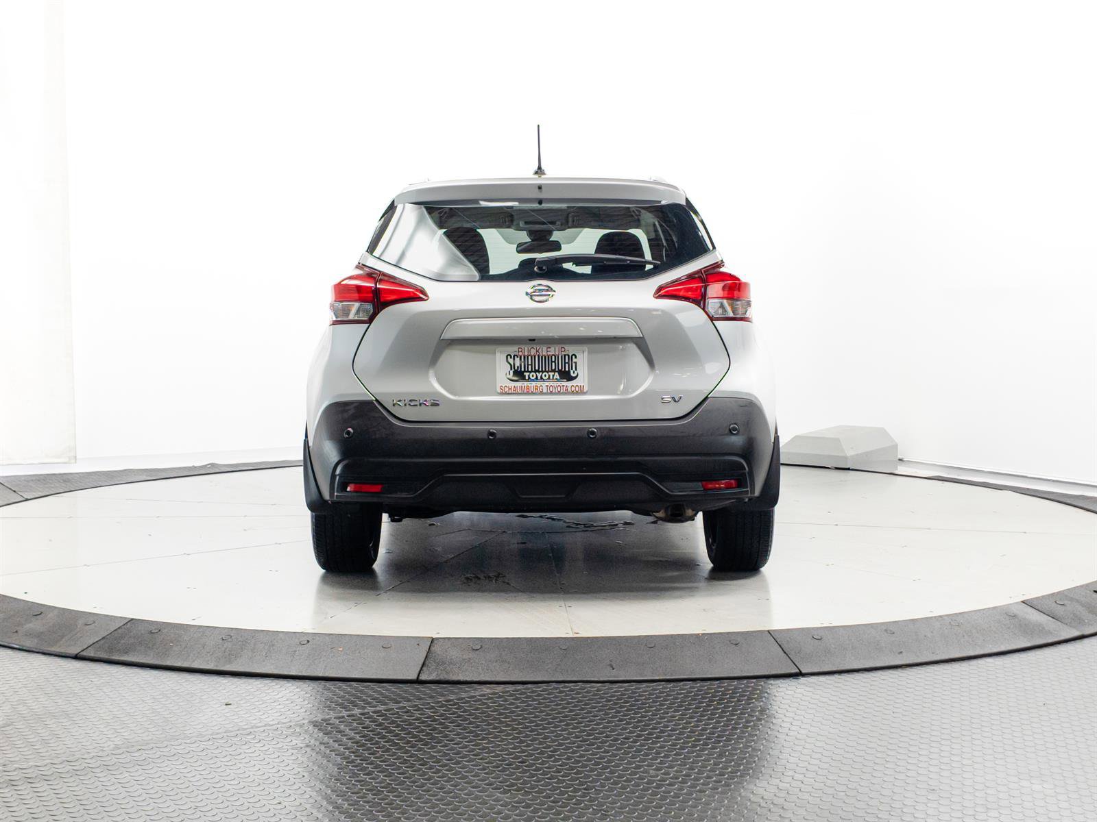 Used 2020 Nissan Kicks SV image 8