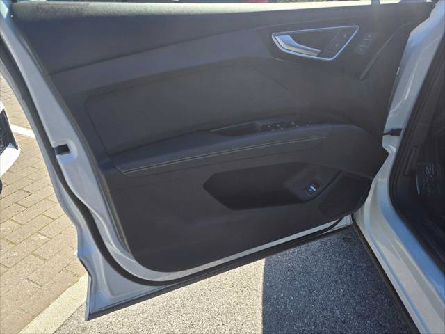 Used 2024 Audi Q4 e-tron Premium Plus image 23