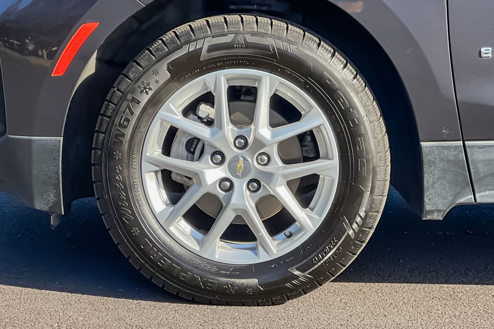 Used 2022 Chevrolet Equinox LS w/ LS Convenience Package image 38