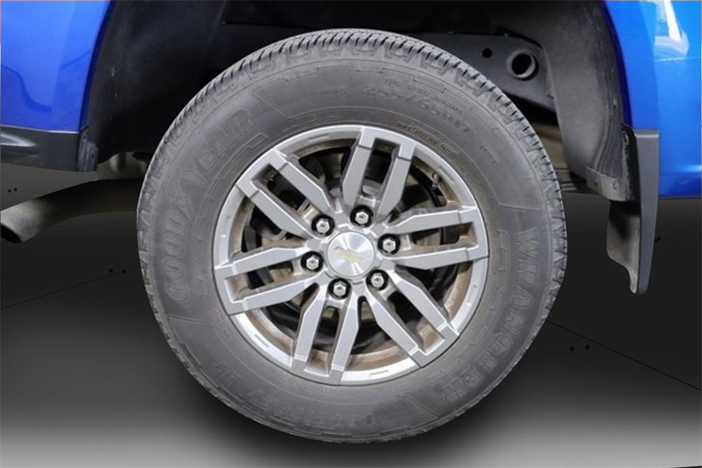 Used 2023 Chevrolet Colorado LT w/ LT Convenience Package image 9