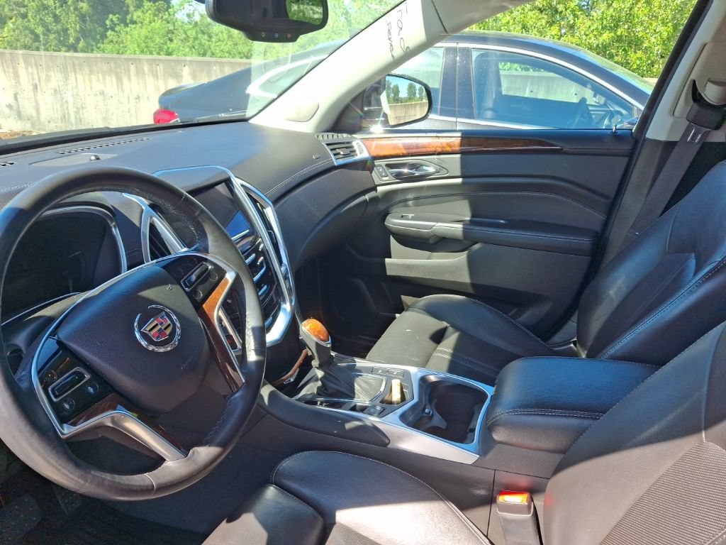 Used 2014 Cadillac SRX Luxury AWD/4WD image 9