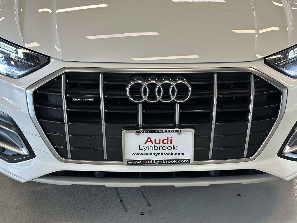 Used 2023 Audi Q5 2.0T Premium w/ Convenience Package AWD/4WD image 12
