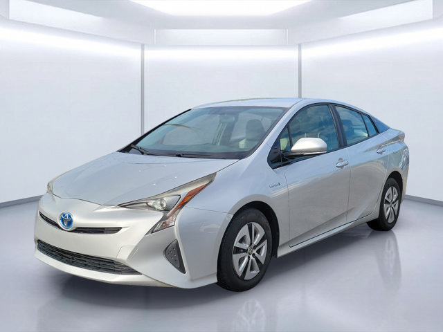 Used 2016 Toyota Prius Three FWD image 2