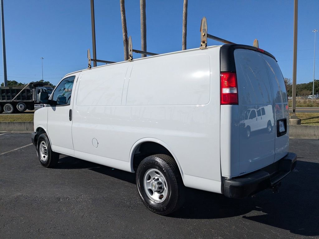 Used 2022 Chevrolet Express 2500 w/ Driver Convenience Package image 6