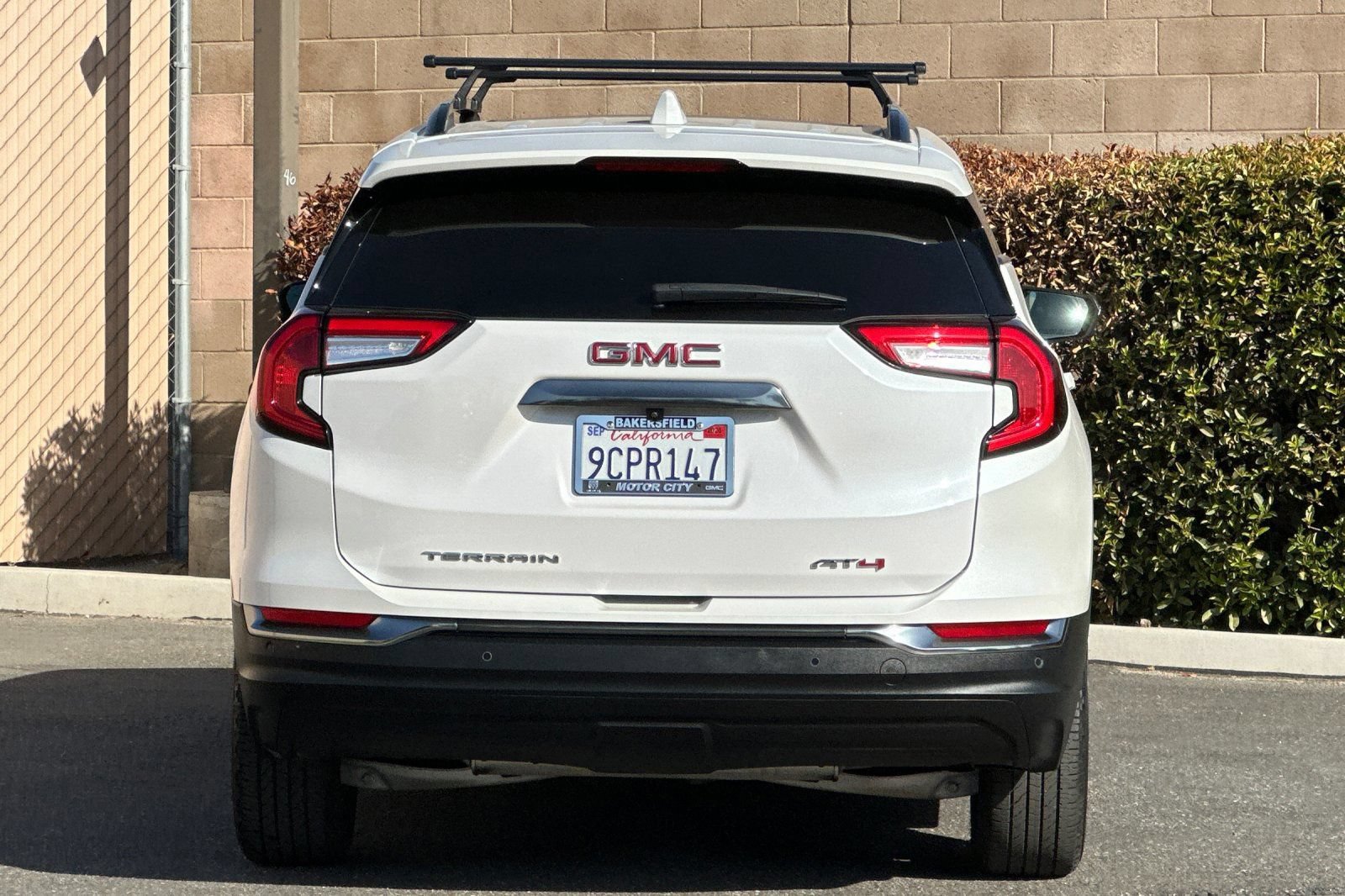 Certified 2022 GMC Terrain AT4 w/ Infotainment Package II AWD/4WD image 5