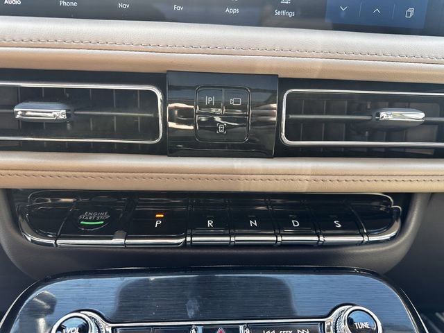Used 2023 Lincoln Nautilus Reserve w/ Equipment Group 201A image 23