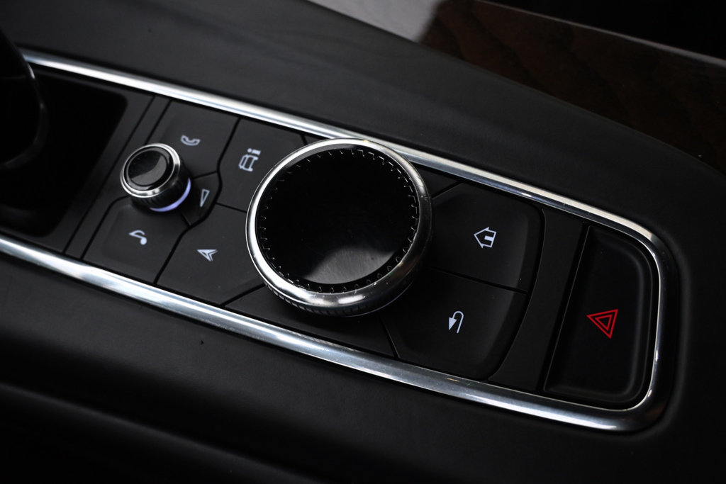 Used 2023 Cadillac Escalade Sport Platinum w/ Heavy-Duty Trailer Package AWD/4WD image 35