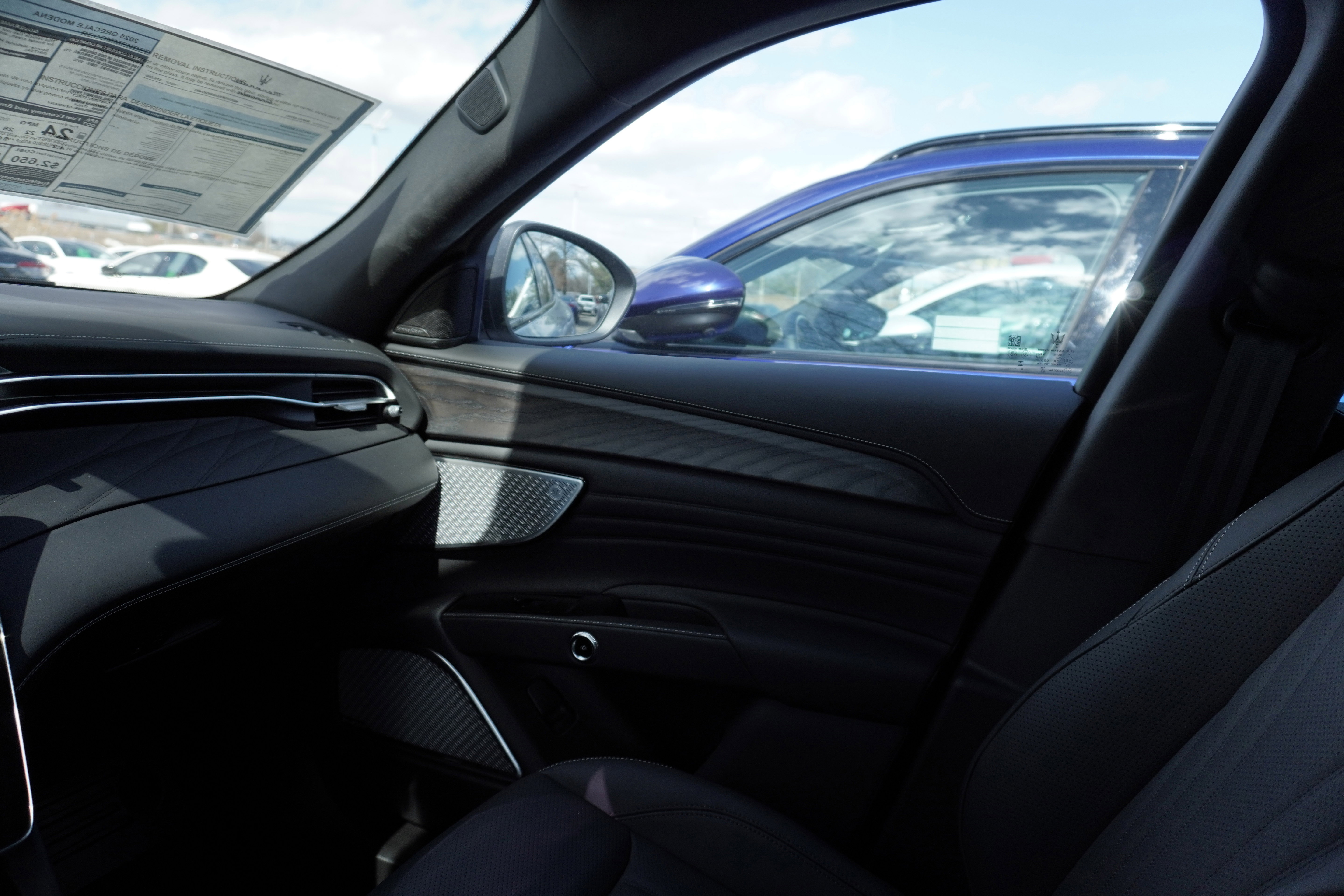 New 2025 Maserati Grecale Modena image 16