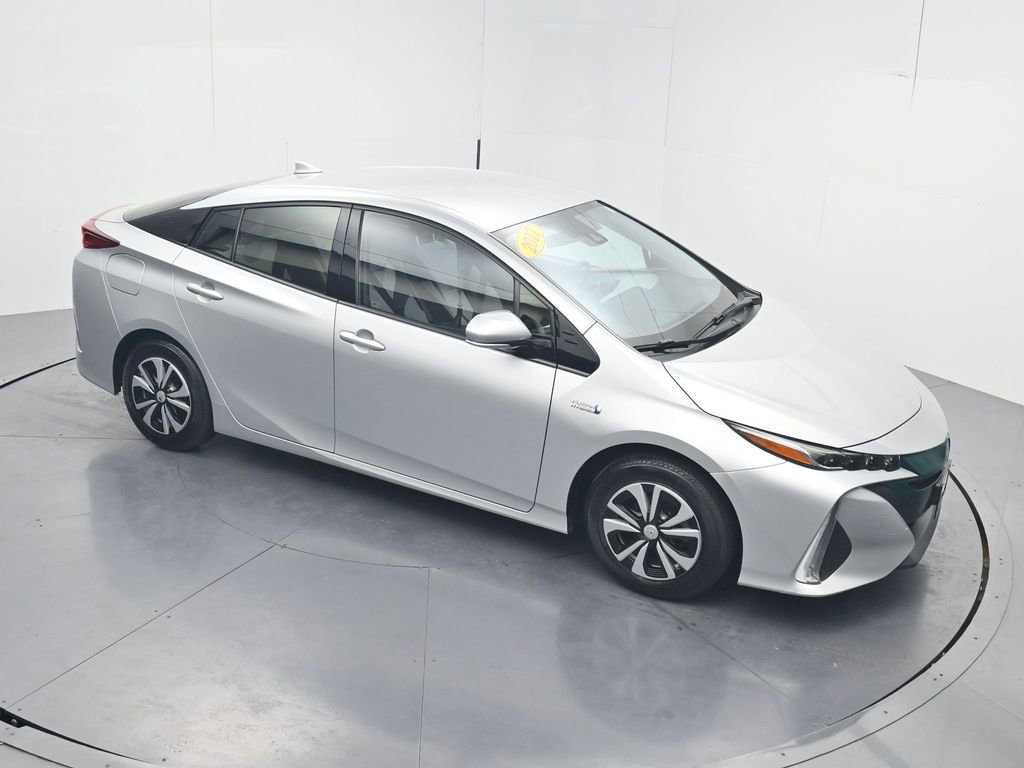 Used 2017 Toyota Prius Prime Plus w/ Carpet Mat Package FWD image 45
