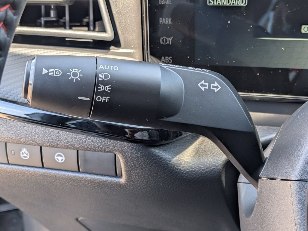 New 2026 Nissan Kicks SR w/ SR Premium Package AWD/4WD image 19
