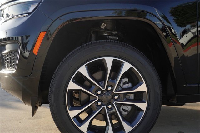 New 2025 Jeep Grand Cherokee L Overland image 5