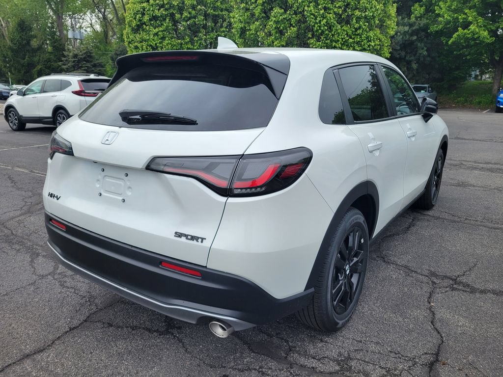 New 2027 Honda HR-V Sport image 3