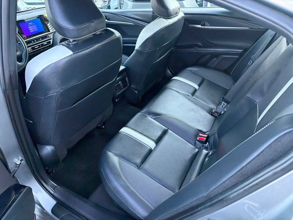 Used 2025 Toyota Camry SE FWD image 18