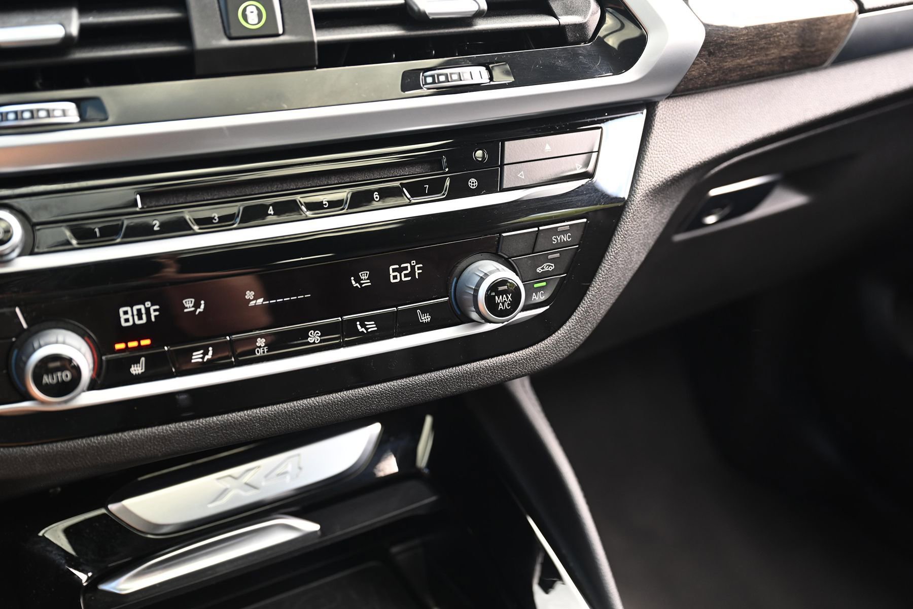 Used 2019 BMW X4 xDrive30i w/ M Sport Package 2 AWD/4WD image 26