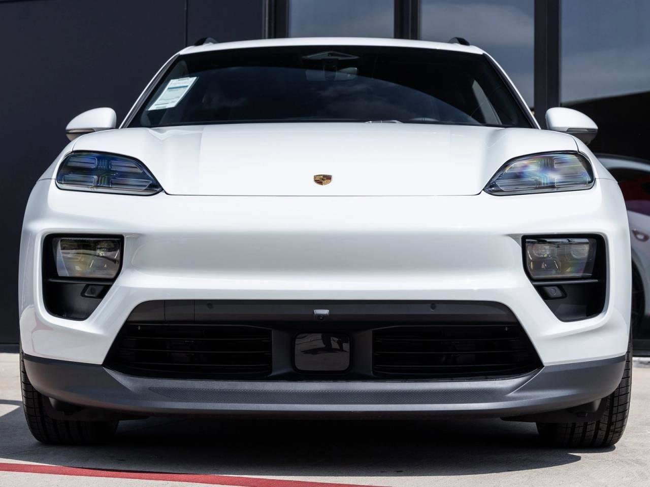 Used 2025 Porsche Macan 4S Electric image 56