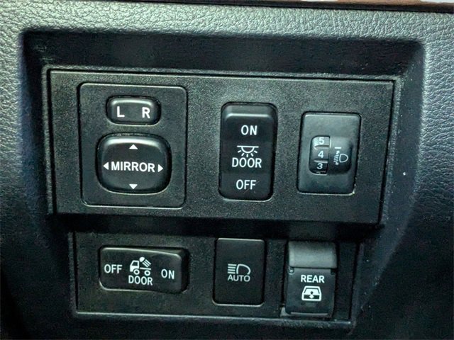 Used 2021 Toyota Tundra Limited w/ Limited Premium Package image 29