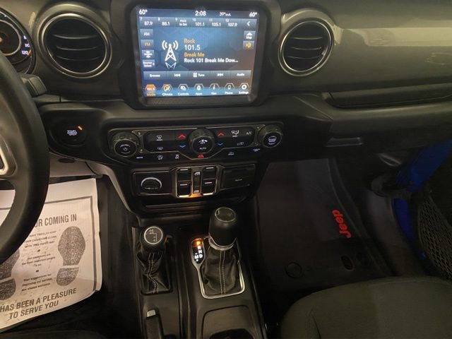 Used 2023 Jeep Wrangler Sahara AWD/4WD image 17