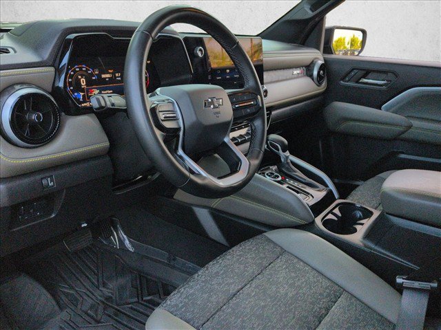 Used 2024 Chevrolet Colorado ZR2 w/ Safety Package AWD/4WD image 13