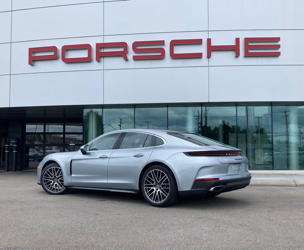 New 2025 Porsche Panamera RWD image 3