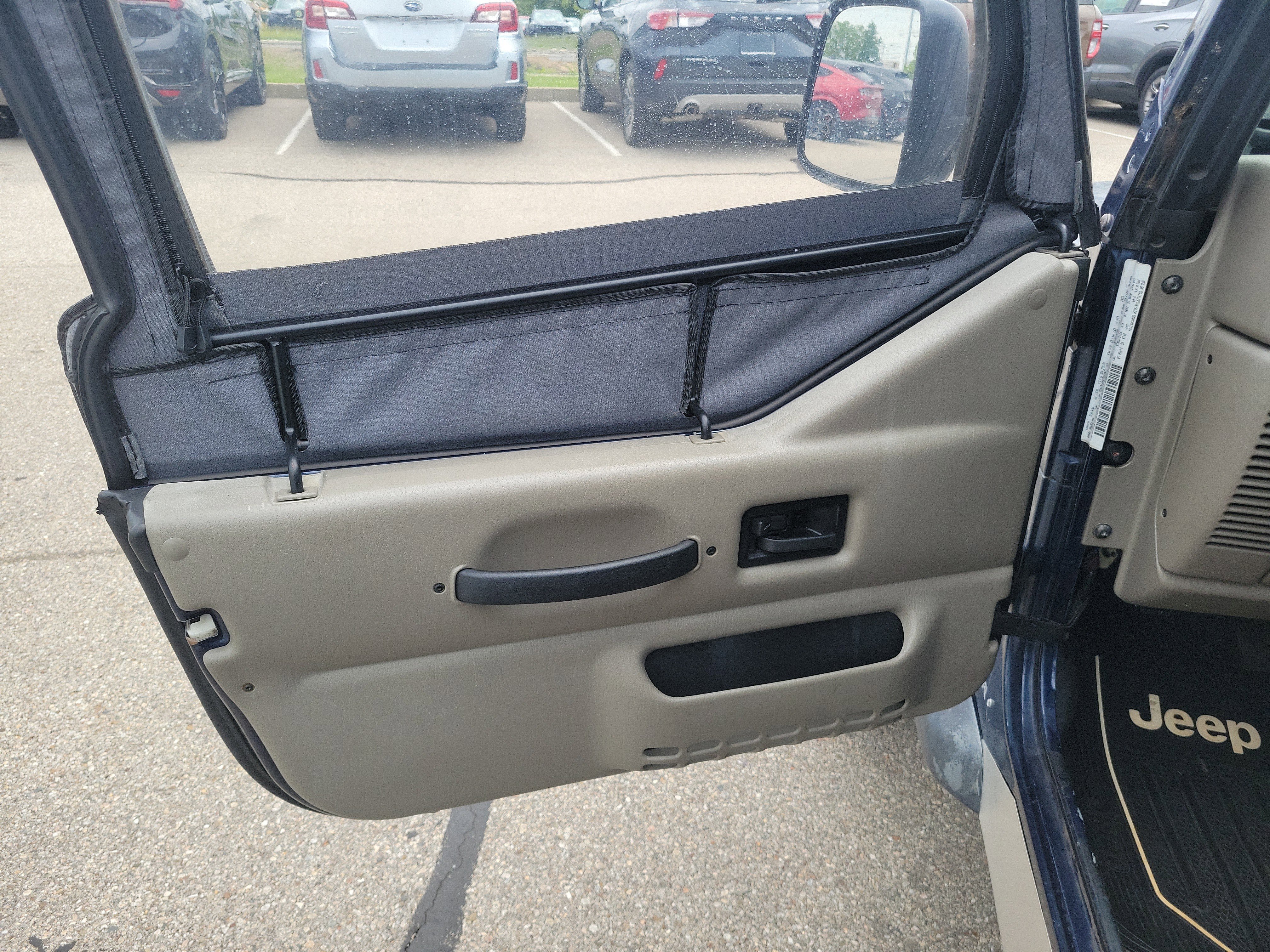 Used 2004 Jeep Wrangler X AWD/4WD image 15